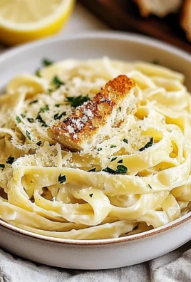 Fettuccine Alfredo