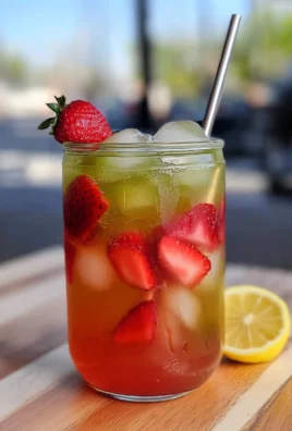 Iced Strawberry Green Tea