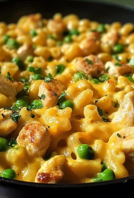 One Skillet Creamy Cajun Chicken and Cheddar Mac